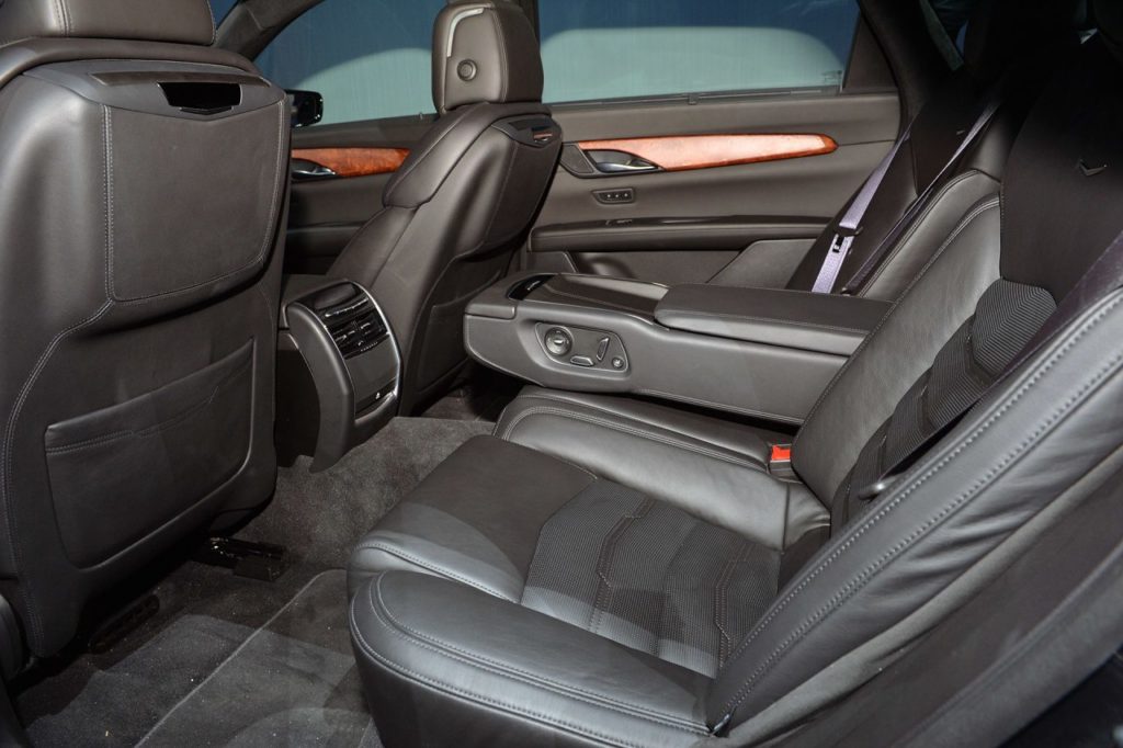 Cadillac CT-6 Black Interior with fold down separator