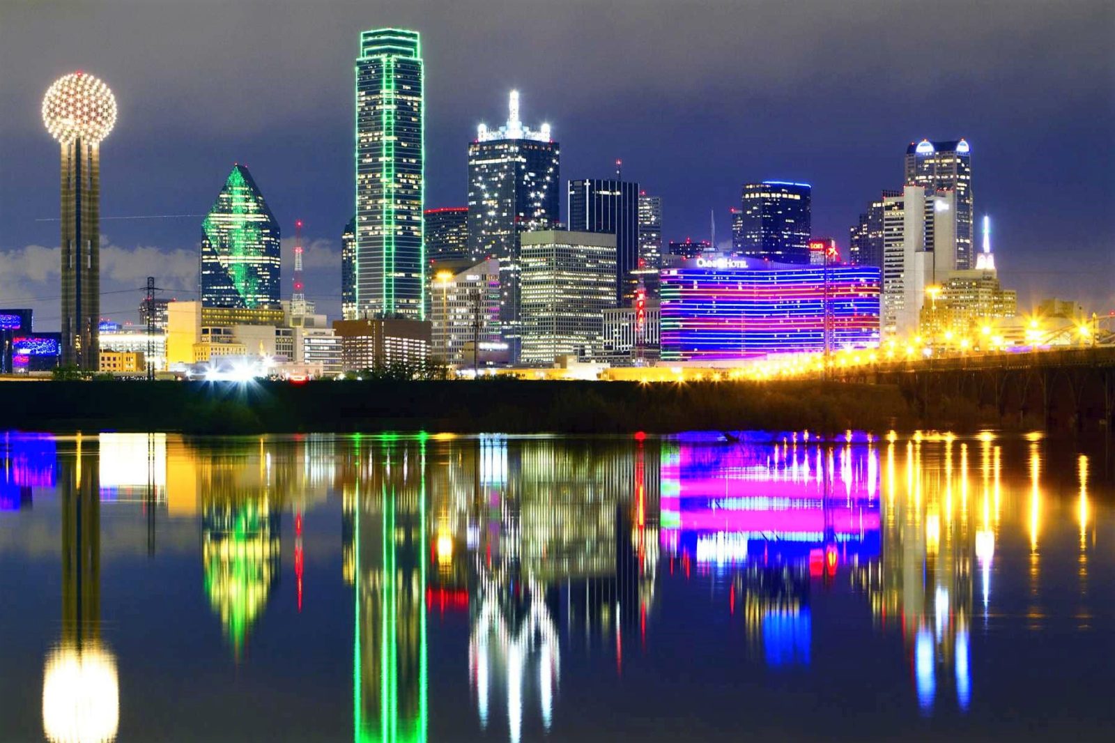 Dallas City Skyline | Prime Limo & Car Service | Limo Service Dallas